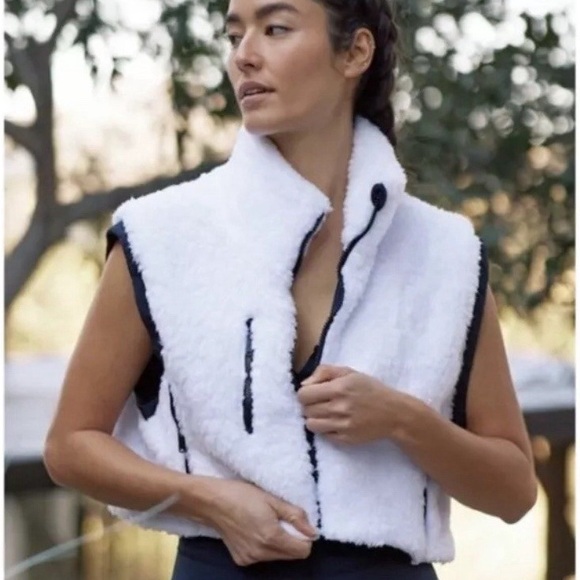 FP Movement by Free People Reversible Black and White Faux Fur Vest - Picture 4 of 7